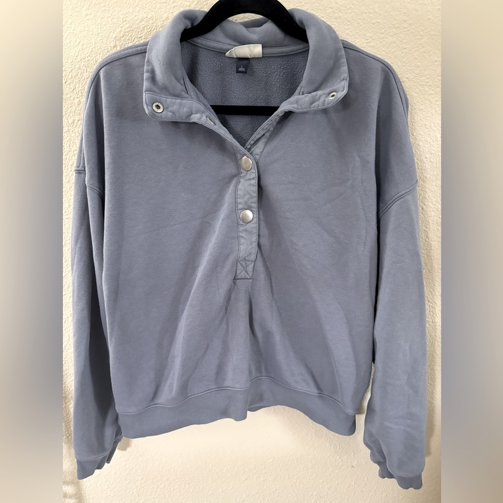 Universal Thread 3/4 Button Up